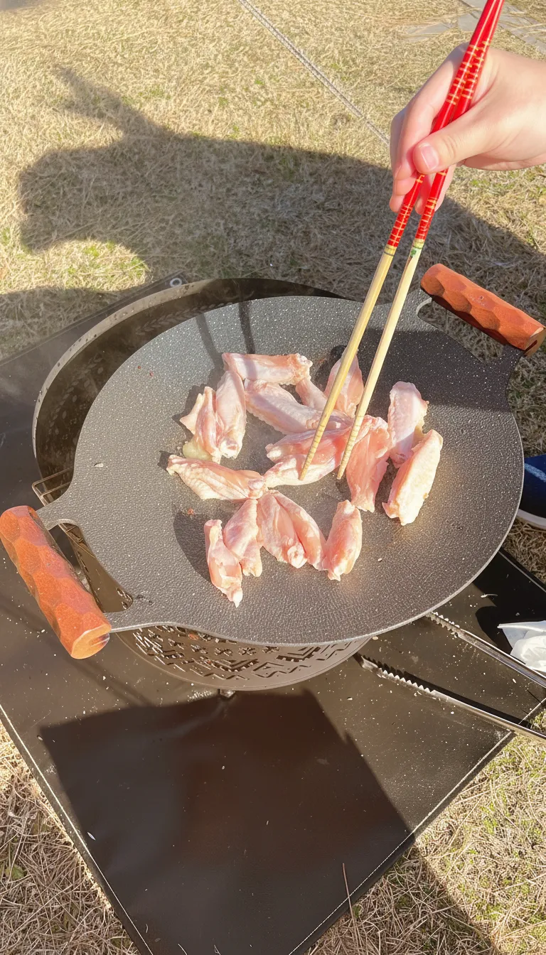 キャンプの「食」を格上げした調理器具とテーブル【初心者が揃えた5アイテム】